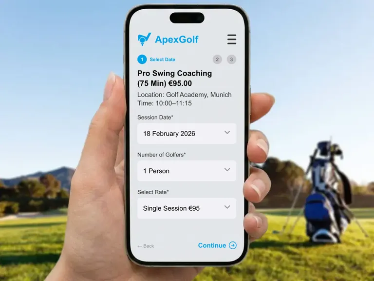 Smartphone with a booking form for an intensive golf license course