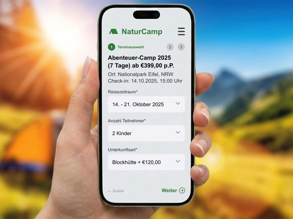 Online Anmeldeformular für Feriencamps auf Smartphone zur digitalen Erfassung von Teilnehmerdaten und Einverständniserklärungen