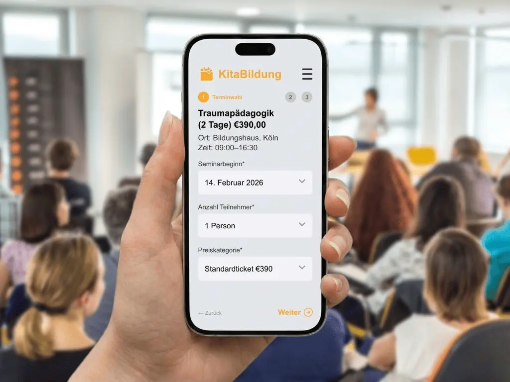 Verwaltungsaufwand und Papierchaos bei der Organisation von pädagogischen Seminaren und Kita-Fortbildungen
